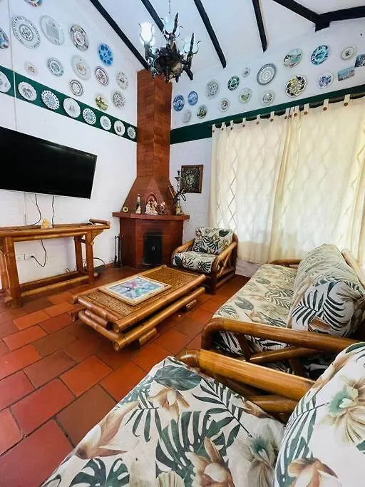 Ferienhaus Finca De Descanso Y Recreacion, Fogata,Piscina. Cali
